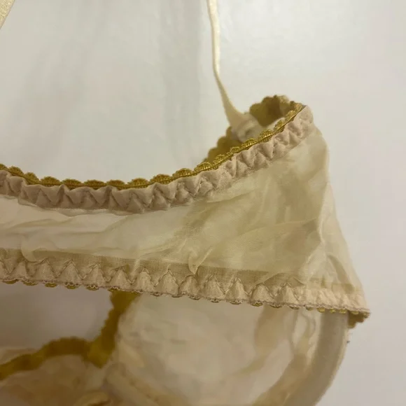 SKIMS NWT Silk Balconette Butter Sheer Bra Lingerie Romantic Coquet - Picture 6 of 7